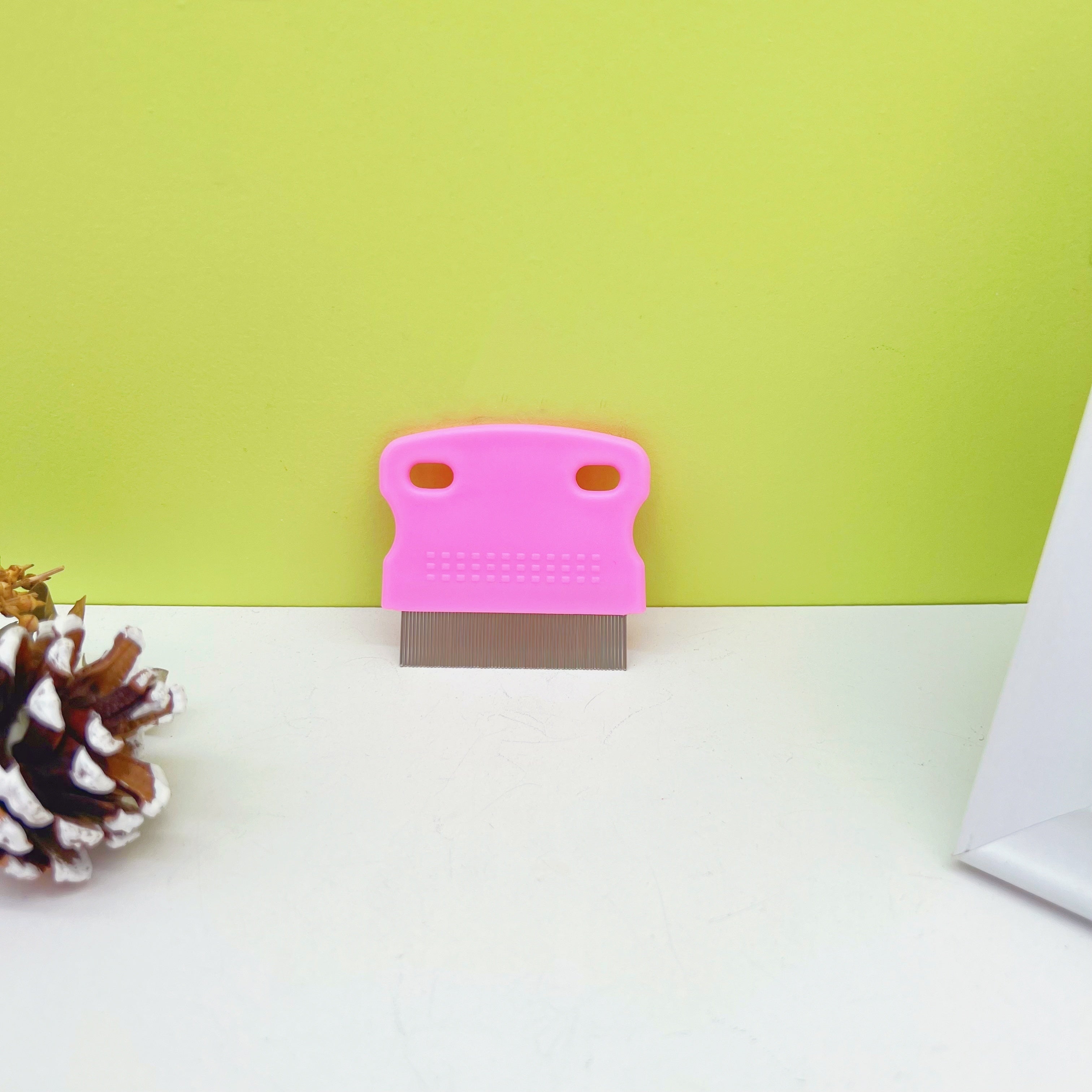 All-Breed Dog Grooming Comb: Flea & Tick Removal, Coat Shine, Gentle on Skin - The Ultimate Grooming Solution