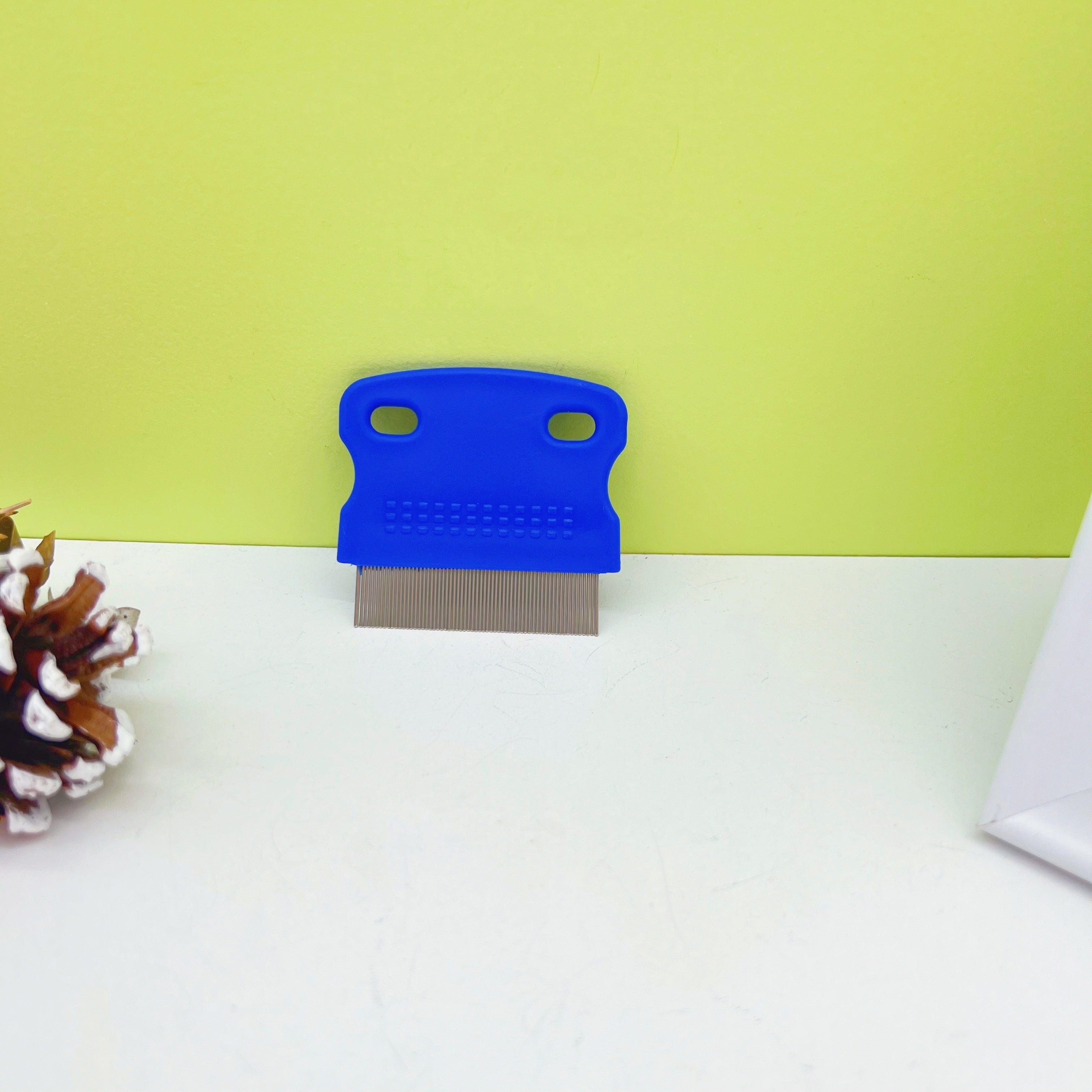 All-Breed Dog Grooming Comb: Flea & Tick Removal, Coat Shine, Gentle on Skin - The Ultimate Grooming Solution