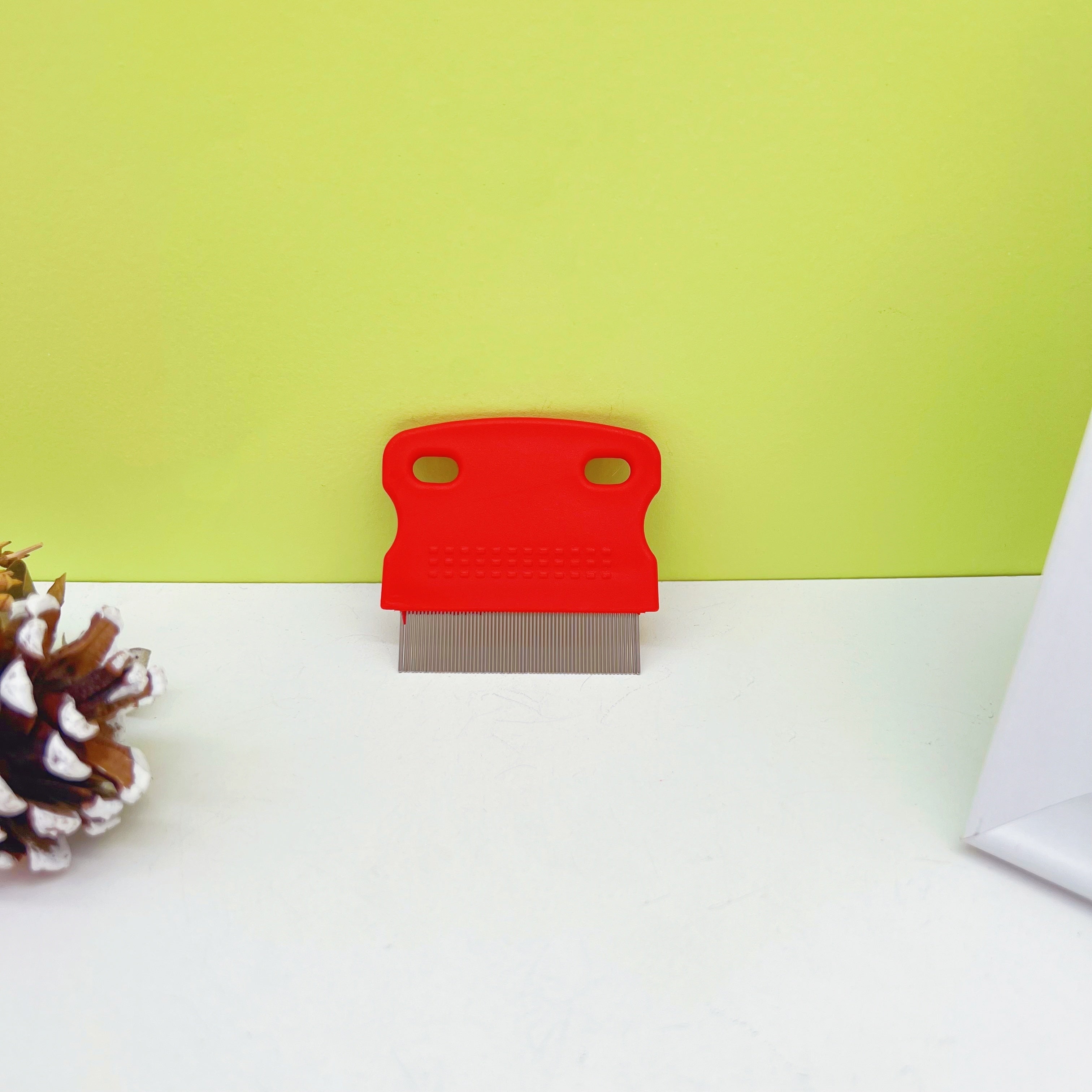 All-Breed Dog Grooming Comb: Flea & Tick Removal, Coat Shine, Gentle on Skin - The Ultimate Grooming Solution