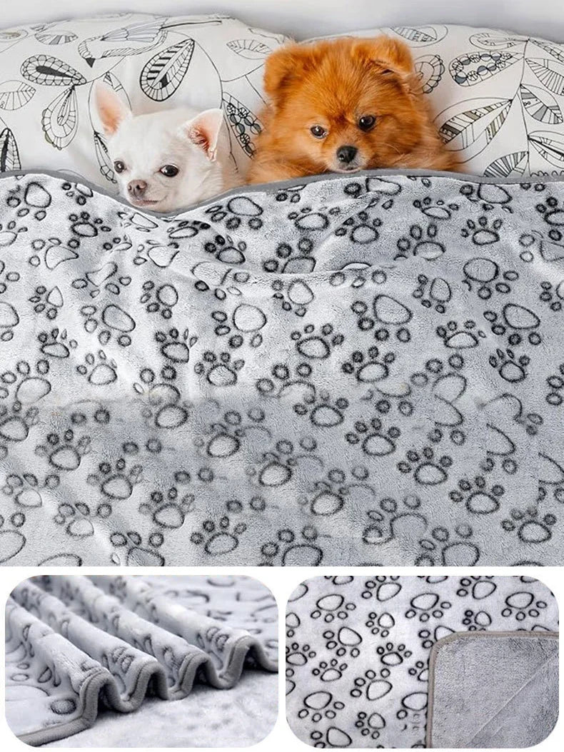 Ultra Soft Fluffy High Quality Pet Blanket Cute Cartoon Pattern Pet Mat Warm and Comfortable Blanket for Cat Dogs Cat Bath Towel