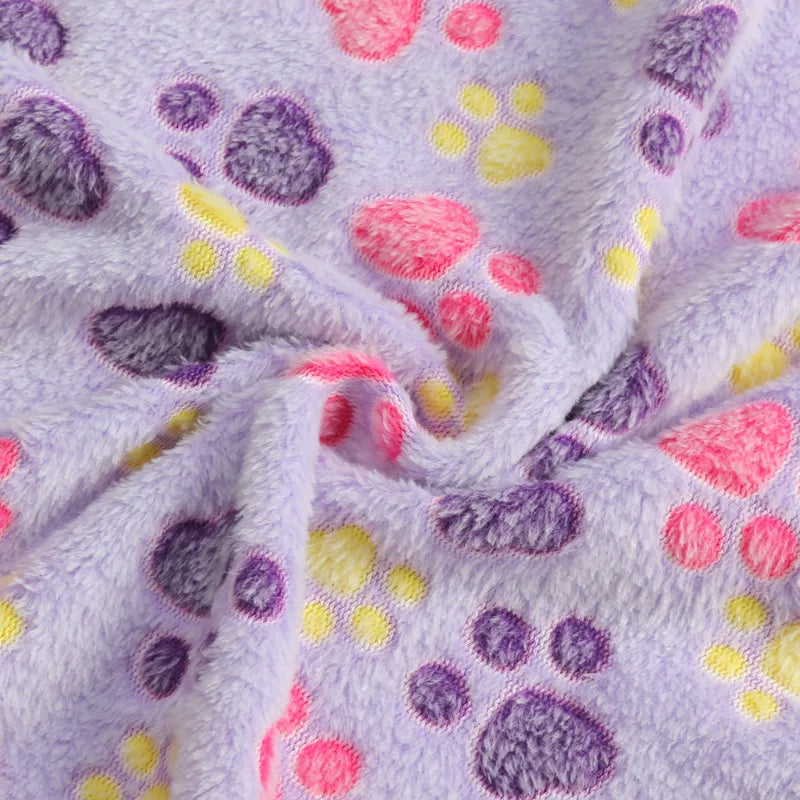 Winter Dog Footprint Blanket Soft And High Quality Flannel Pet Blanket Cat Bath Towel Dog Sleep Blanket Paw Print Pattern PetPad
