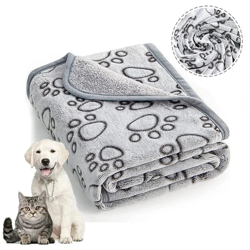 Ultra Soft Fluffy High Quality Pet Blanket Cute Cartoon Pattern Pet Mat Warm and Comfortable Blanket for Cat Dogs Cat Bath Towel