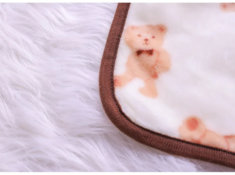 Winter Dog Footprint Blanket Soft And High Quality Flannel Pet Blanket Cat Bath Towel Dog Sleep Blanket Paw Print Pattern PetPad